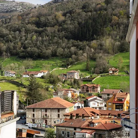 De 2 En La Naturaleza Del Rio Ason Апартаменты Арредондо